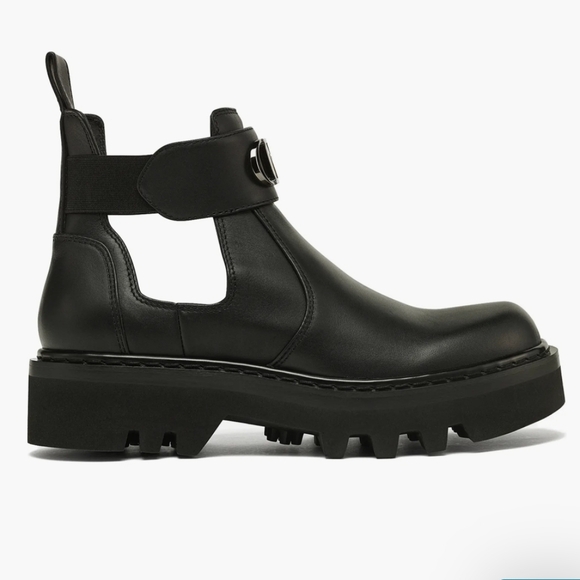 NWOB MCM Travia Black Leather Cutout Ankle Boot Women's EU 38 US 8  Org $830 - Picture 3 of 14